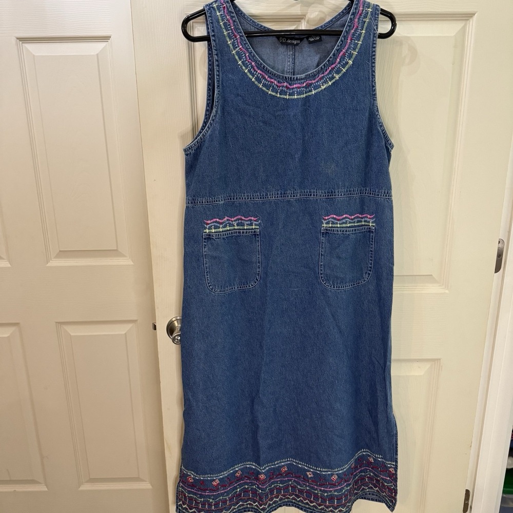 VTG Denim Embroidered‎ Dress Cottagecore Minimalist Size L Church